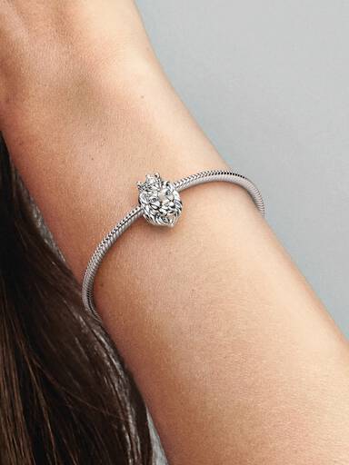 Charm León real Pandora Plata Esterlina