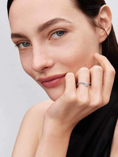 Anillo Banda Tiara Baguette en Pavé