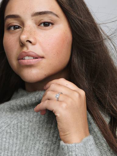 Anillo Cuadrado Con Halo Brillante Plata