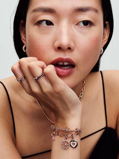 Pulsera Cadena con Tachuelas Pandora Moments Bañado en Oro Rosa de 14k