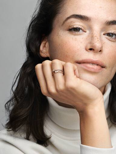 Anillo Banda triple resplandeciente