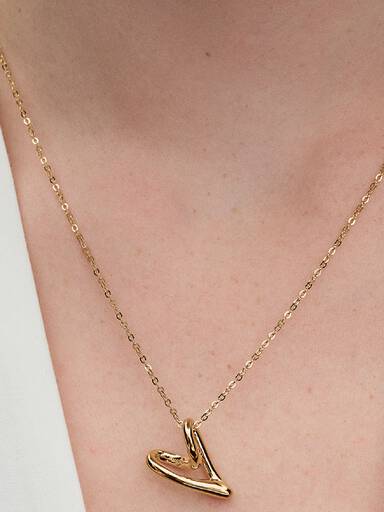 Collar Corazón Forma Orgánica Oro