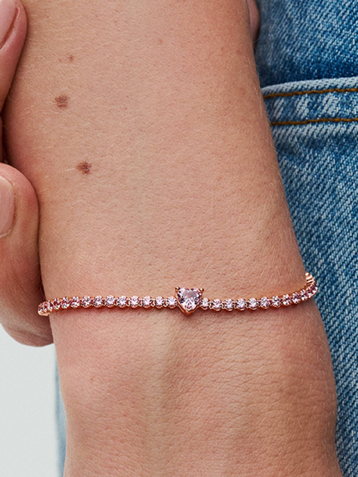 Brazalete En Plata De Ley Corazon Brillante Bañado en Oro Rosa 14k