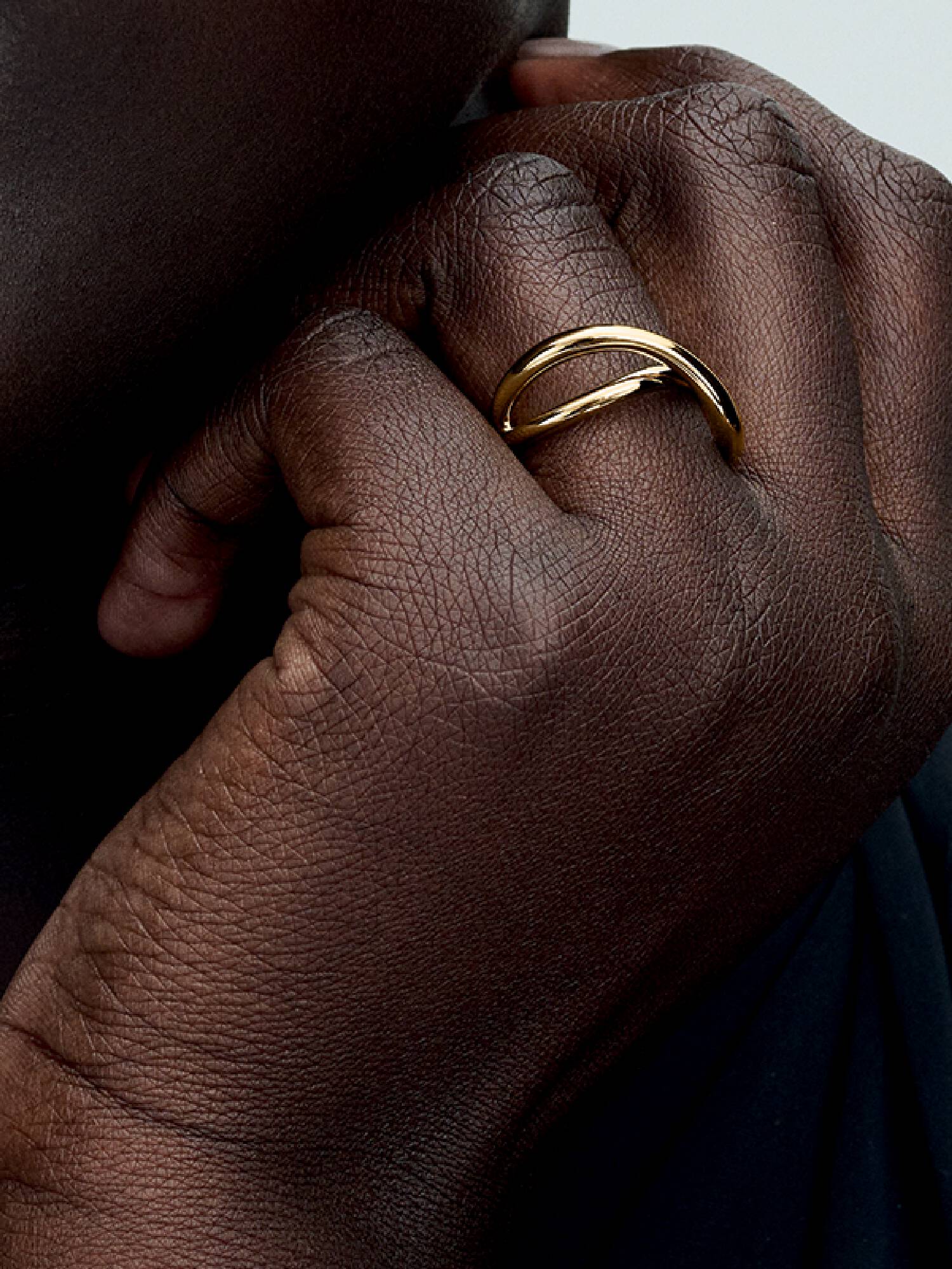 Anillo Infinito Forma Orgánica Oro