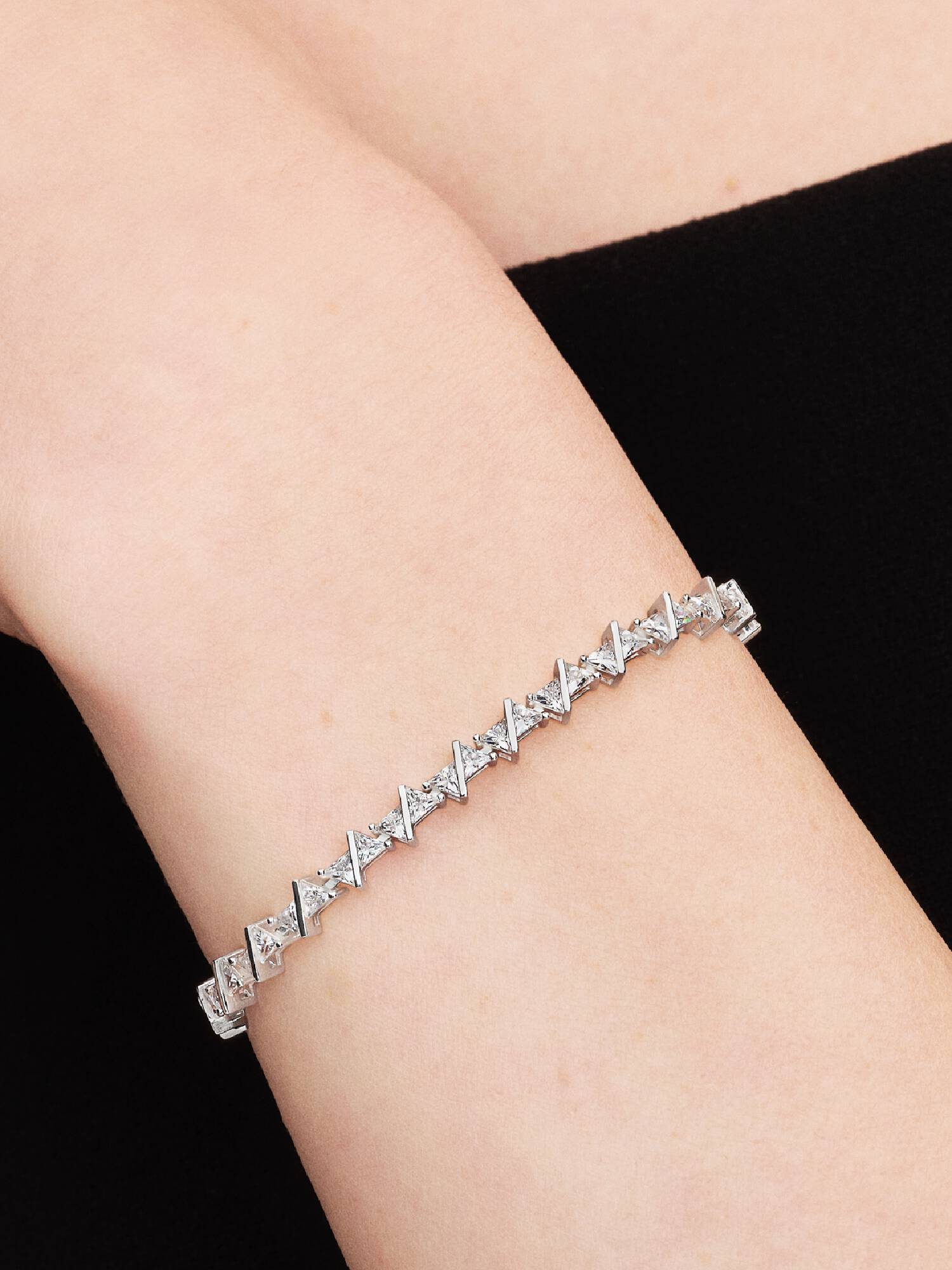 Pulsera de tenis triángulo brillante