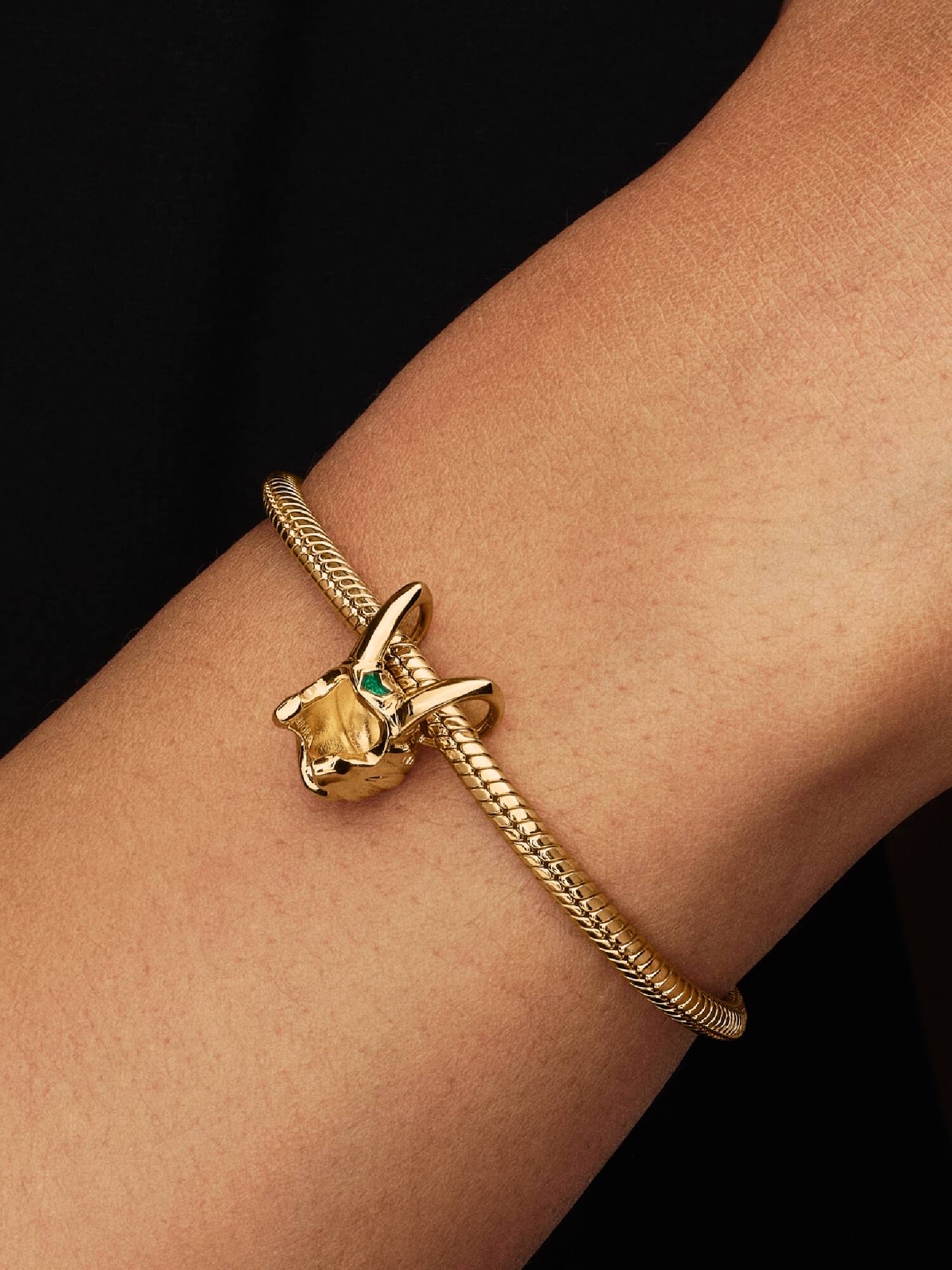 Charm Casco de Loki de Disney Marvel