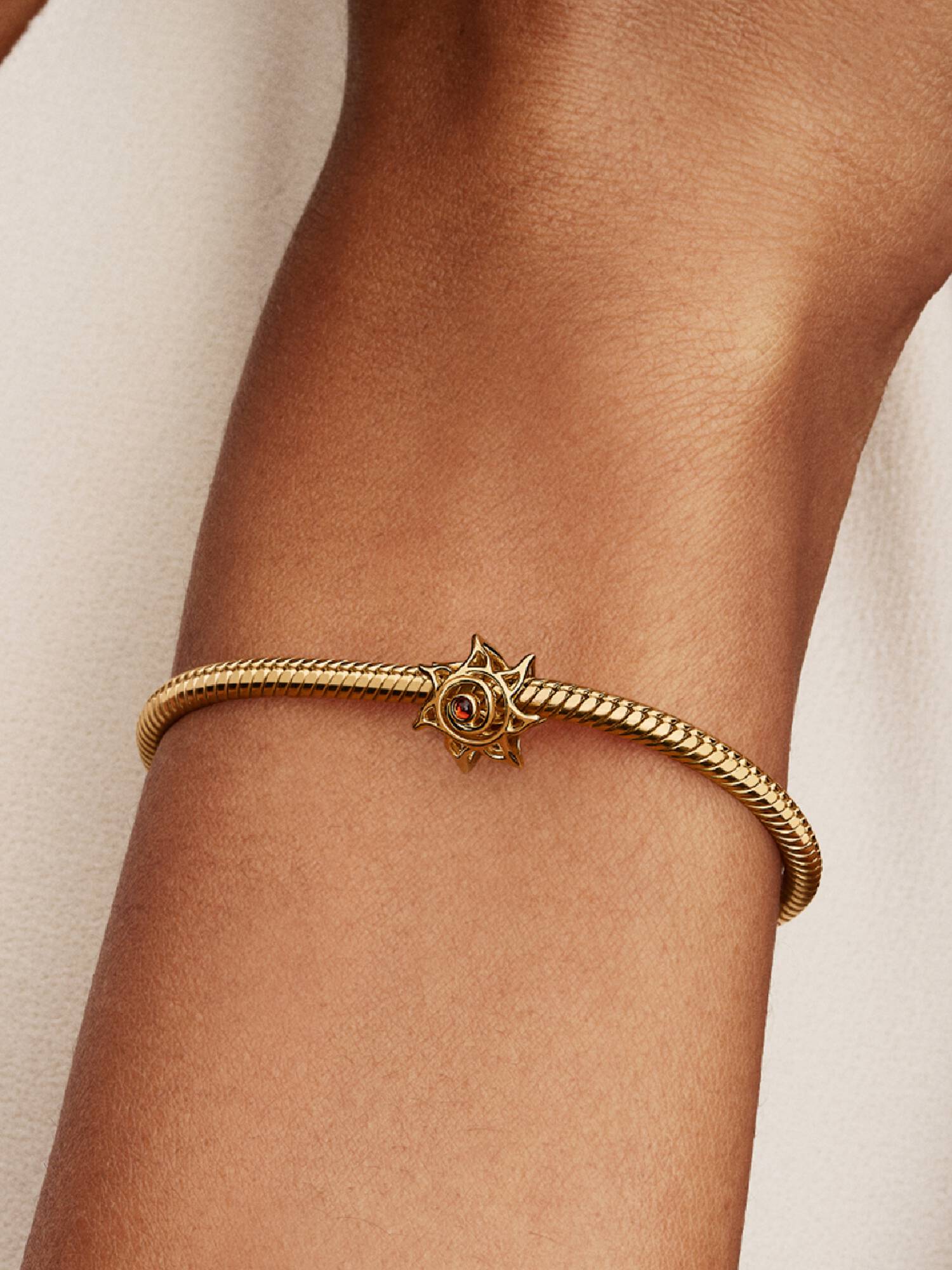 Charm calado de Sol 