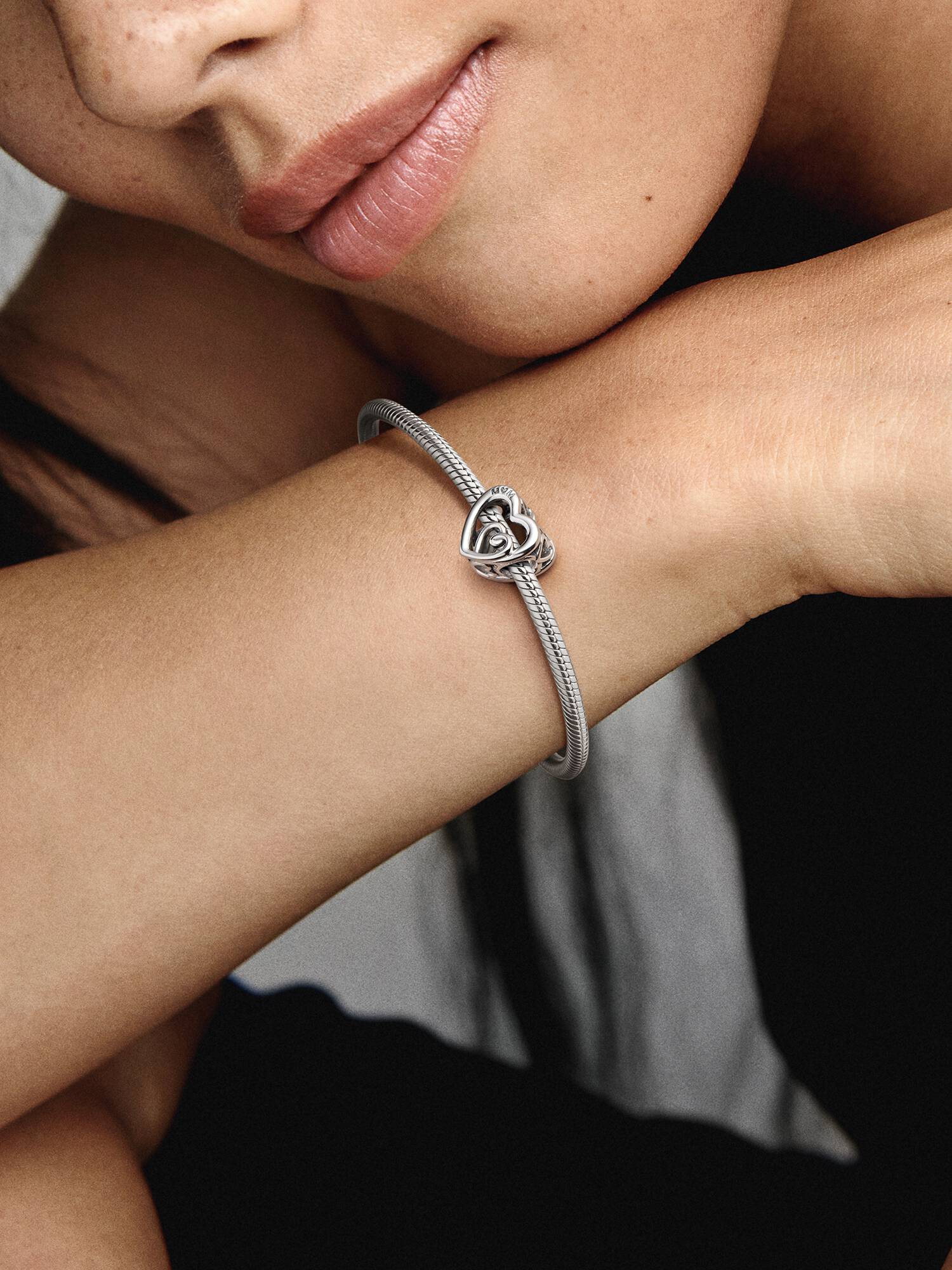 Charm Corazones Entrelazados Con Infinito