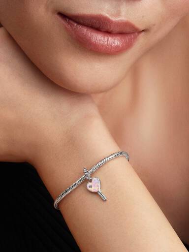 Charm Colgante llave Corazón Opalescente