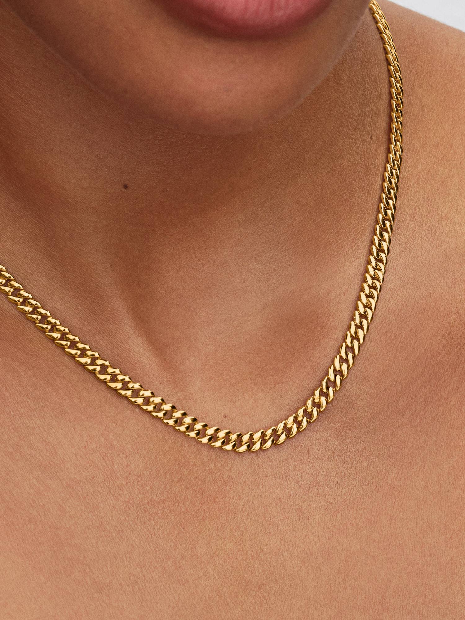 Collar de cadena de bordillo