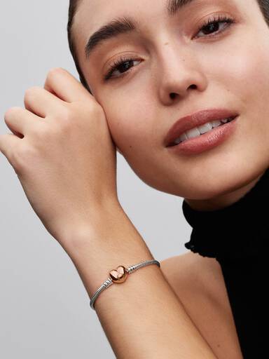 Brazalete Pandora Moments cadena de serpiente con broche de corazón en Recubrimiento en Oro Rosa de 14k 16 cm