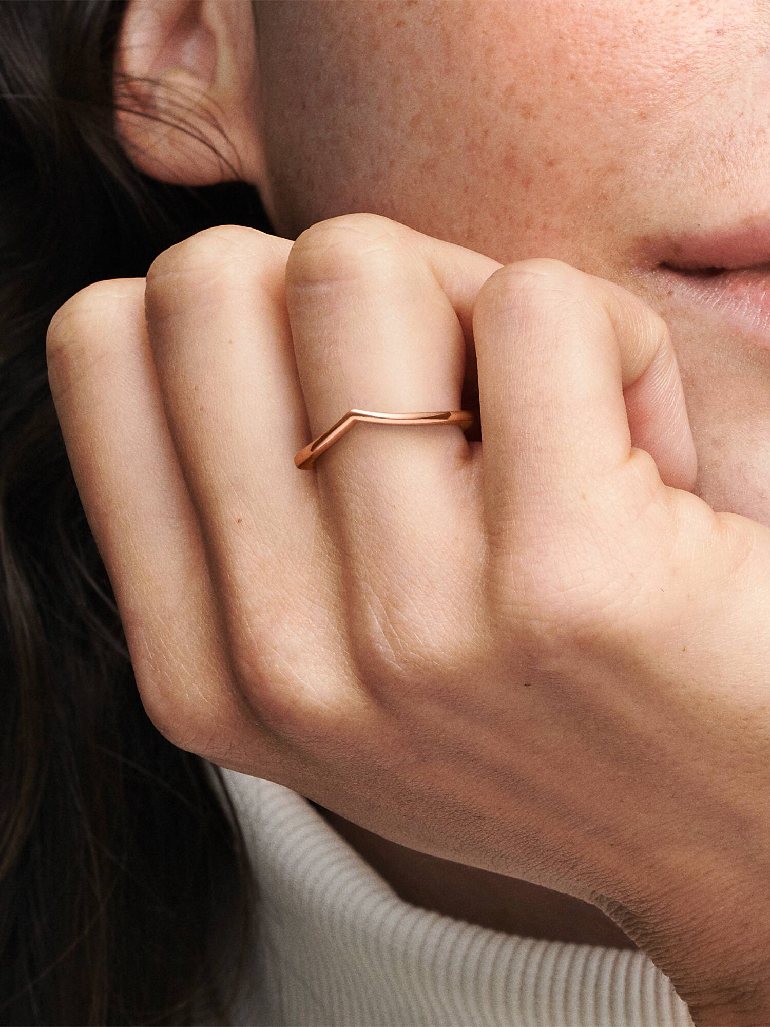 Anillo Hueso de los deseos pulido Bañado en Oro Rosa de 14k