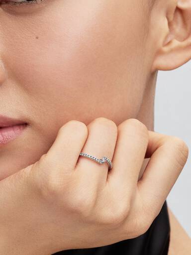 Anillo de Banda dividida Brillante en Pavé