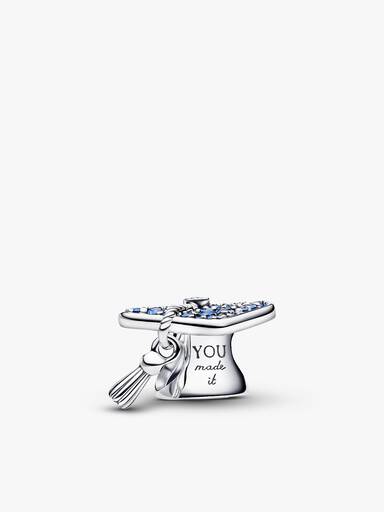 Set de brazaletes con charm para graduación