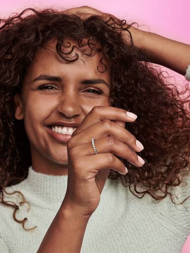 Anillo Pirámides con Bañado en Oro Rosa 14k Pandora Me