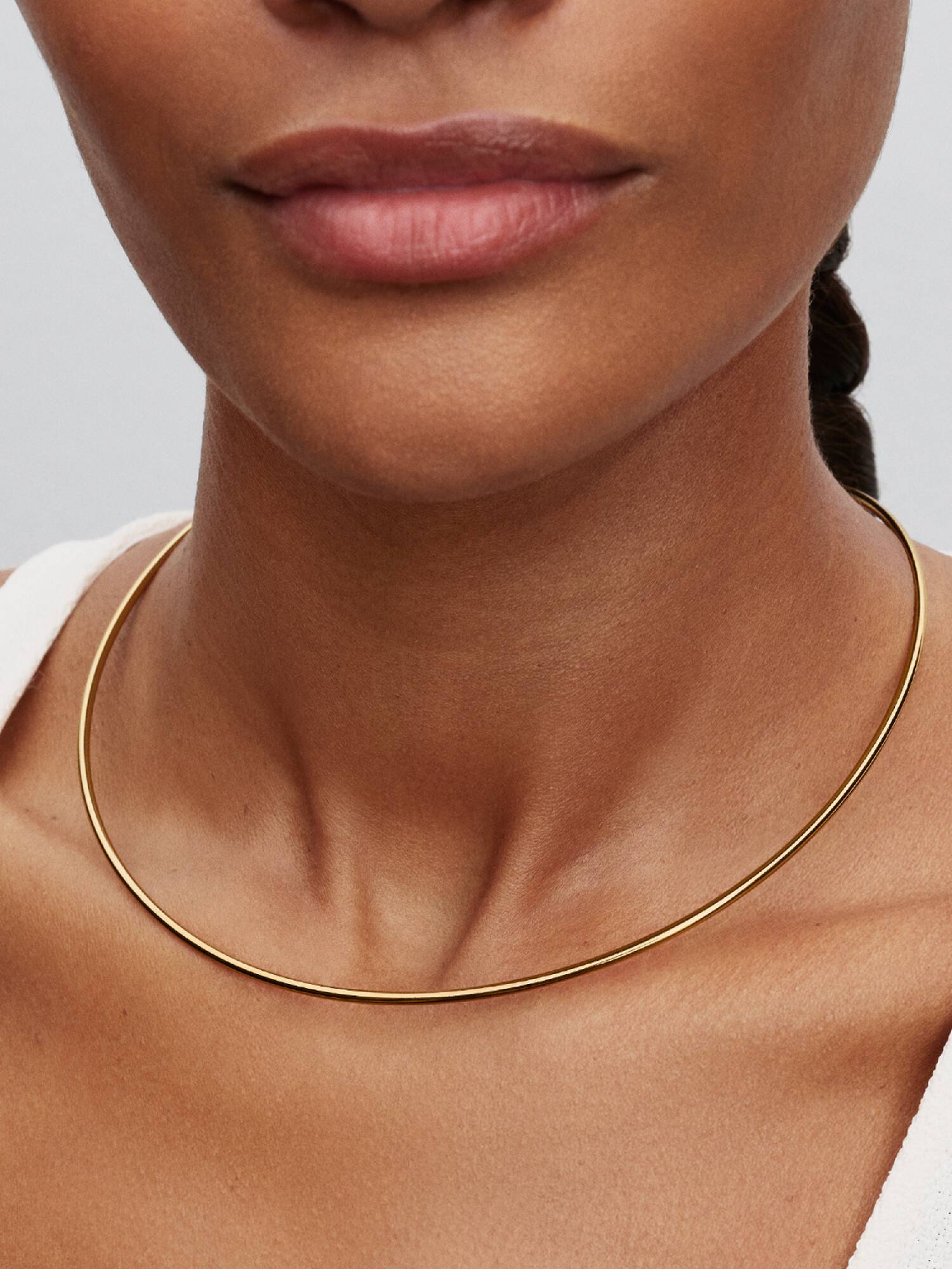Collar gargantilla tubular