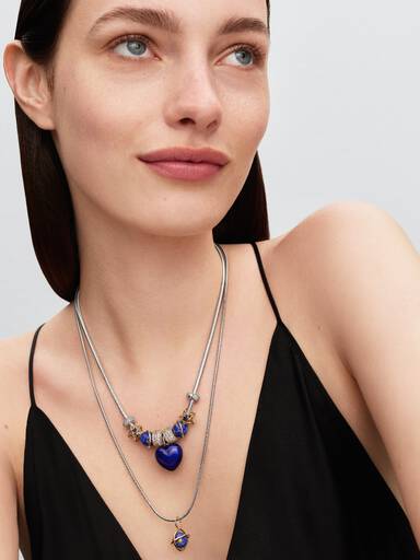 Charm colgante de corazón azul acolchonado
