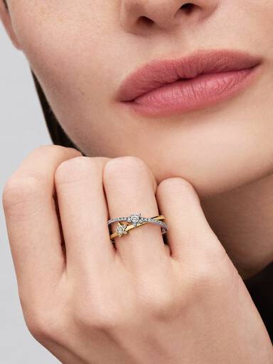 Anillo Estrella Brillante Cruzado