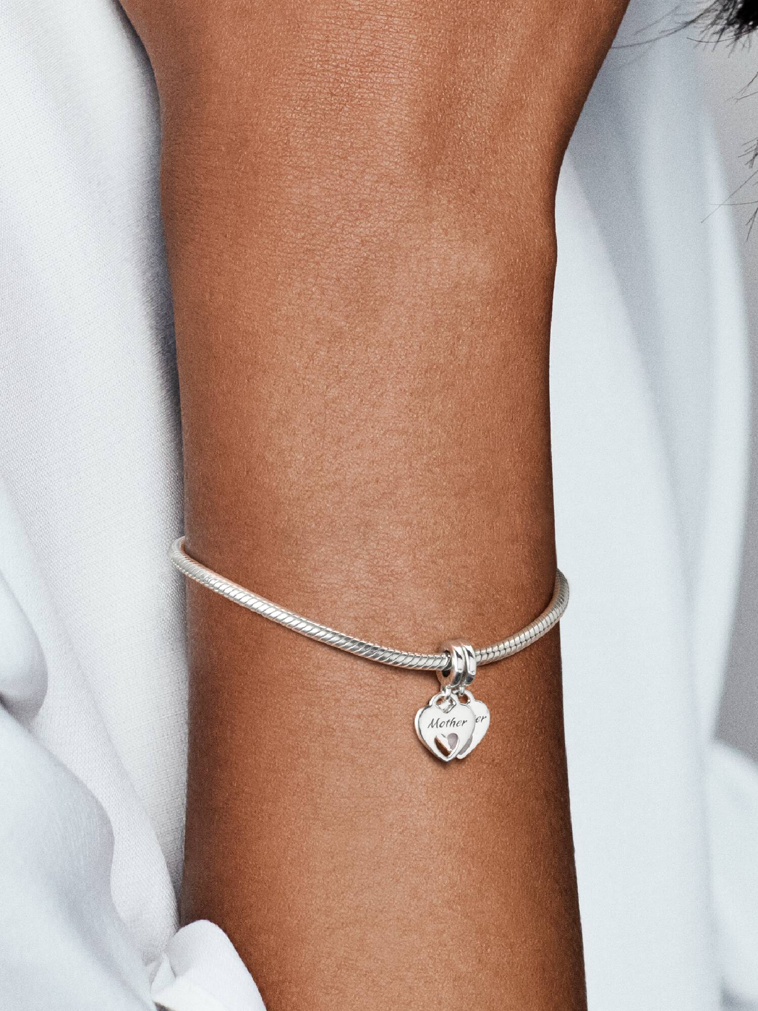 Charm colgante de doble corazón dividido