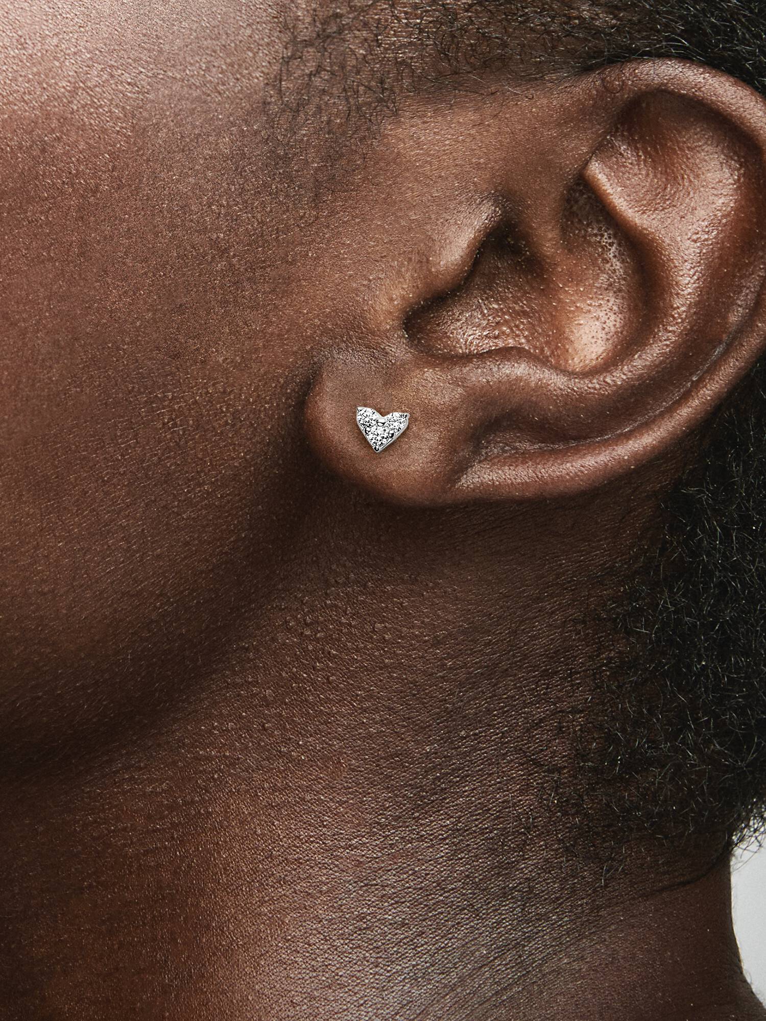 Aros de Botón Corazón y Triple Gema Plateado