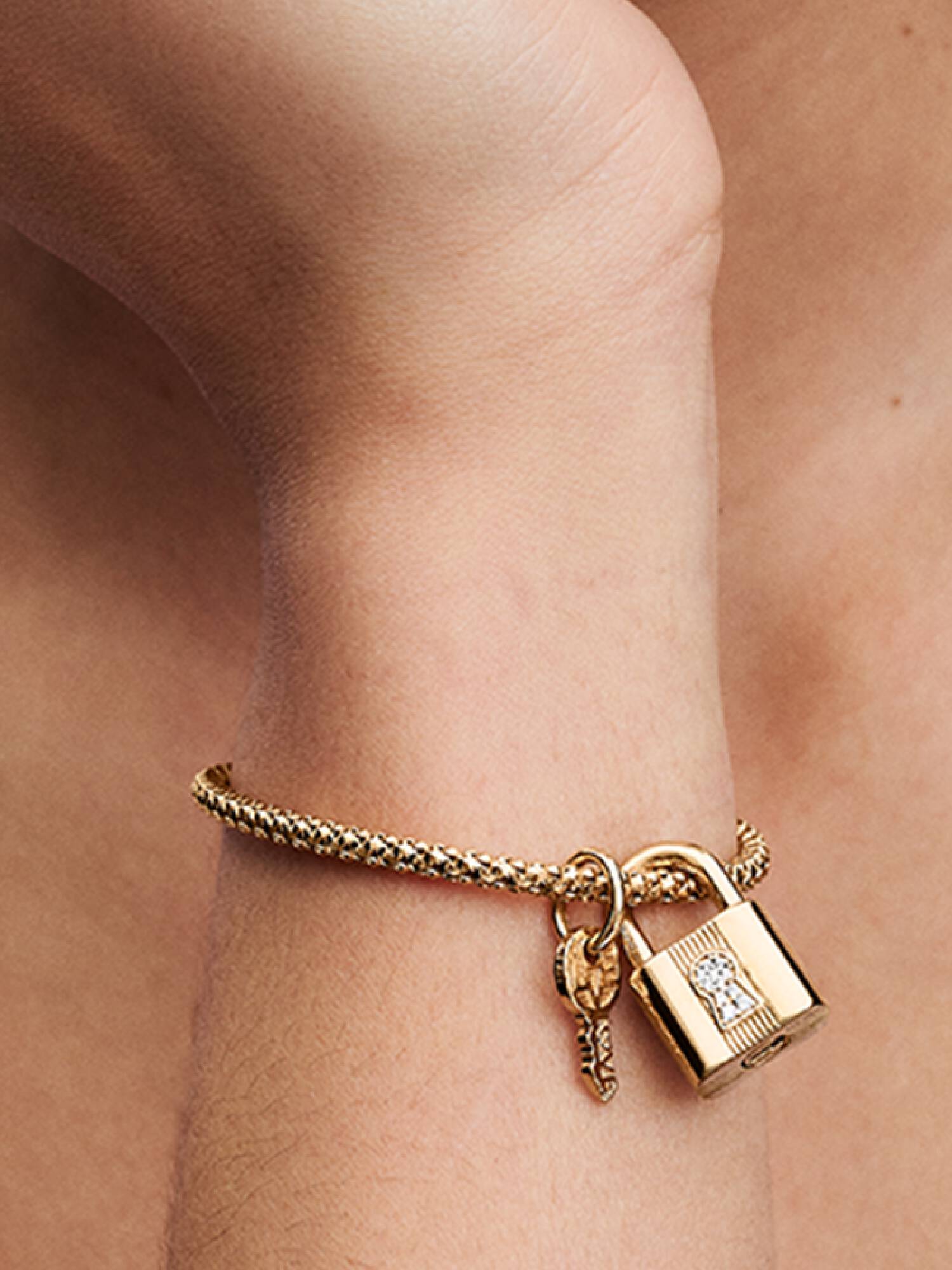 Charm Colgante Candado Y Llave Bañado En Oro 14k