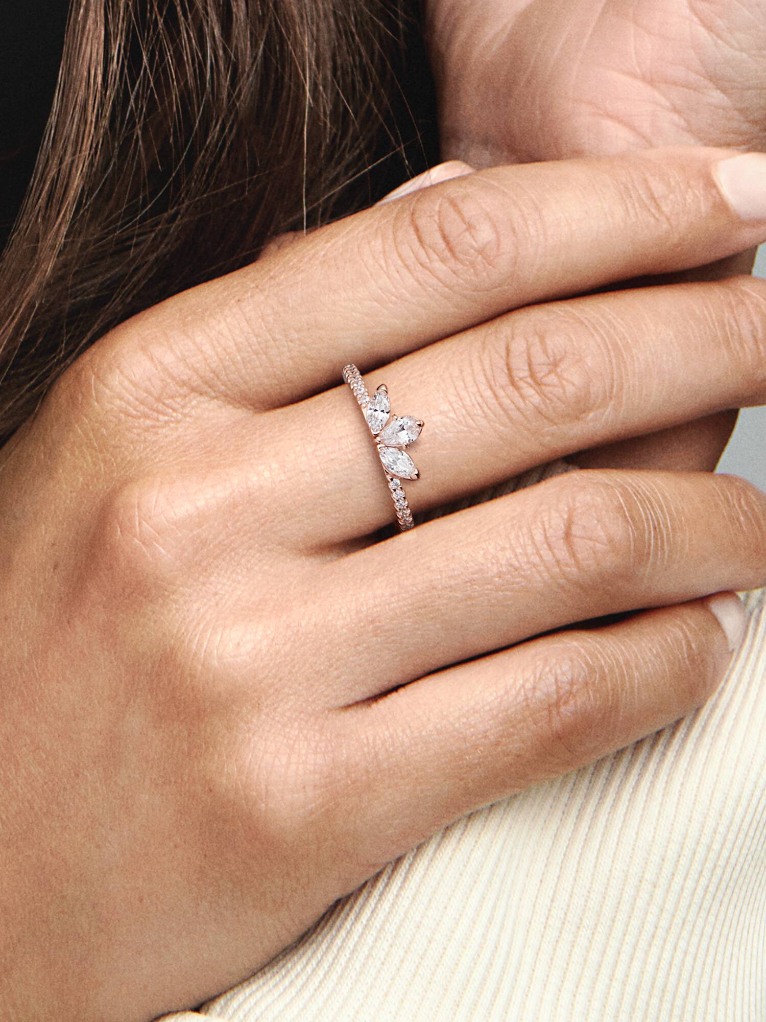 Anillo Racimo herbario reluciente Bañado en Oro Rosa de 14k