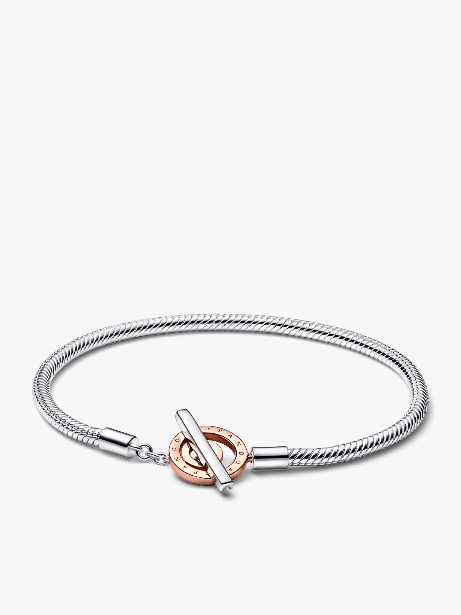Brazalete cadena de serpiente con barra en T y logotipo de Pandora Signature en dos tonos
