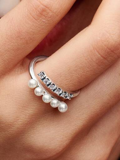 Anillo Abierto Perlas Cultivadas de Agua Dulce Tratadas y Pavé 48