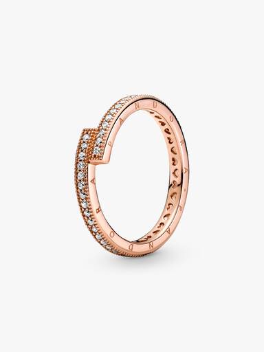 Anillo sobrepuesto reluciente