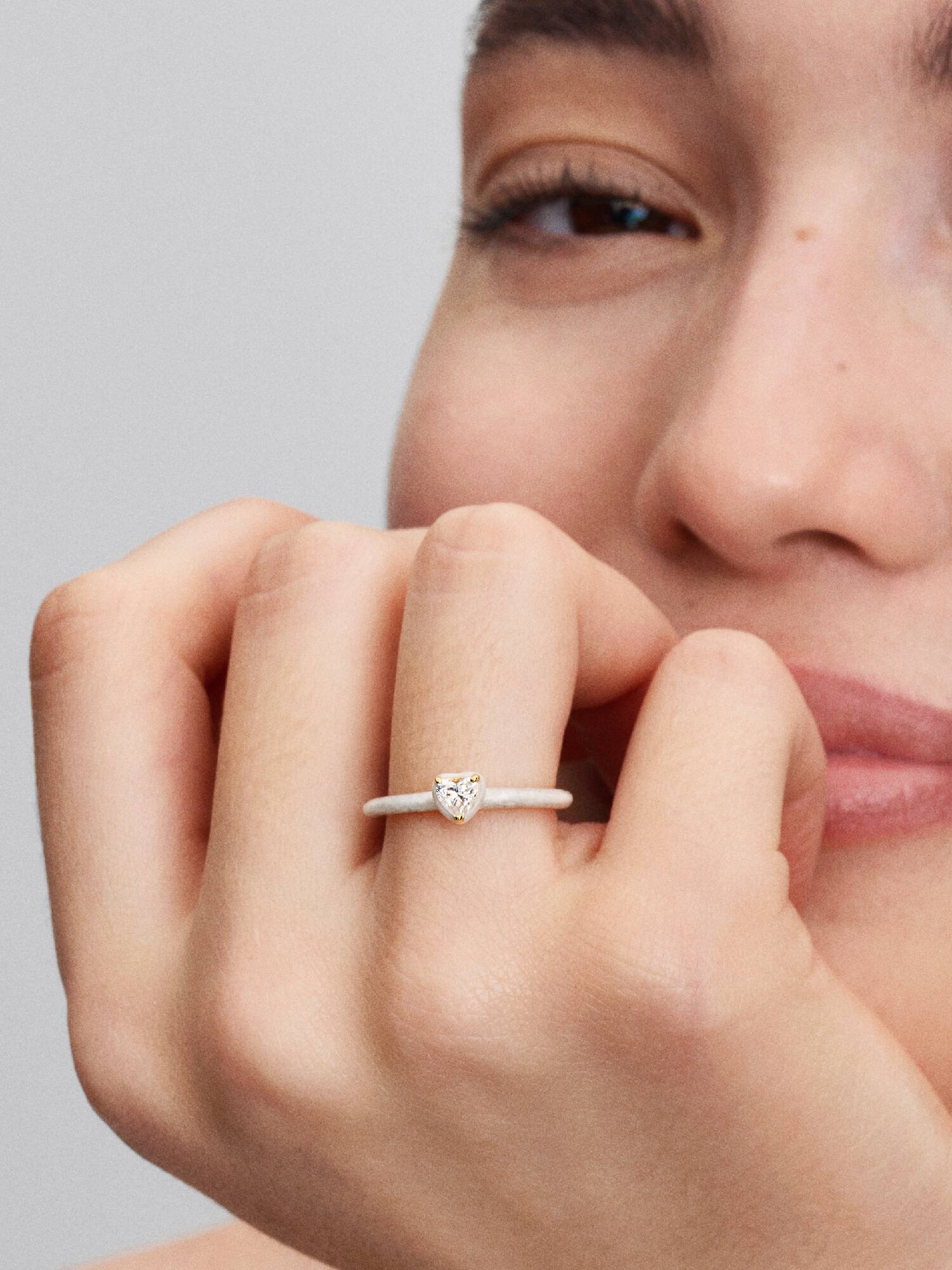 Anillo Corazón Chakra Blanco