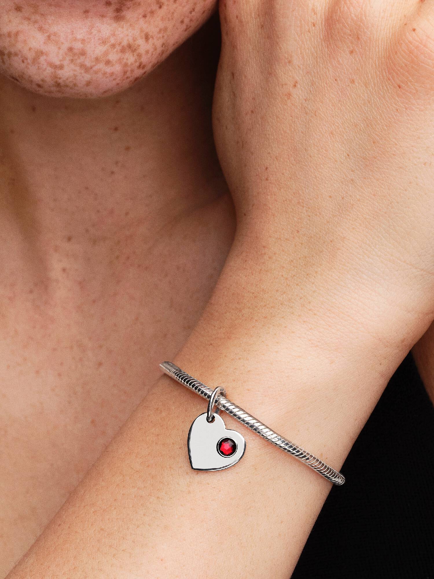 Charm Colgante Corazón Grabable de piedra Roja