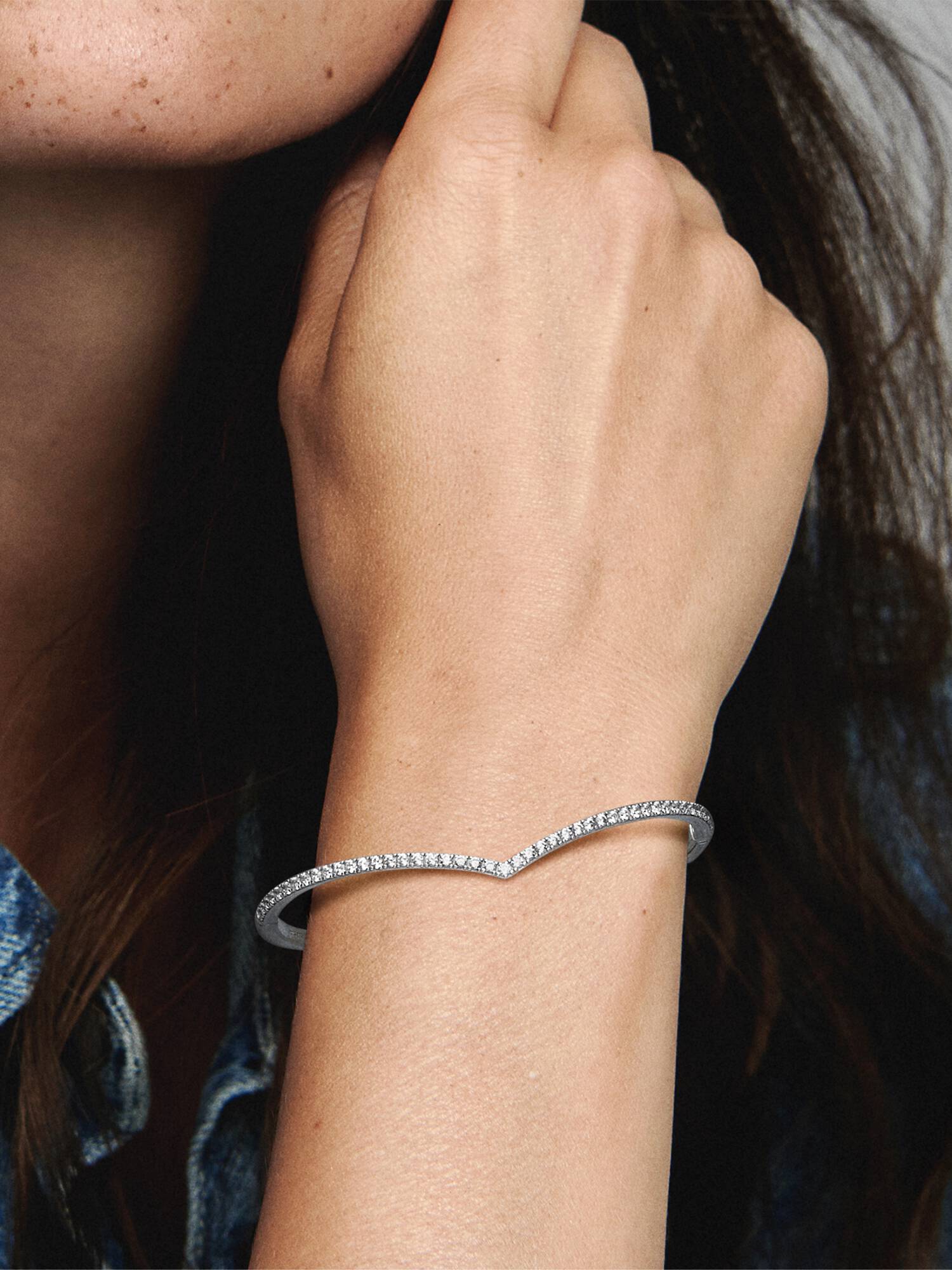 Brazalete rígido Hueso de los deseos deslumbrante