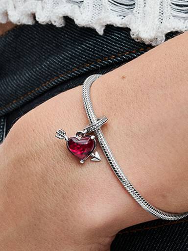 Charm Colgante de Cristal de Murano Corazón Rojo y Flecha