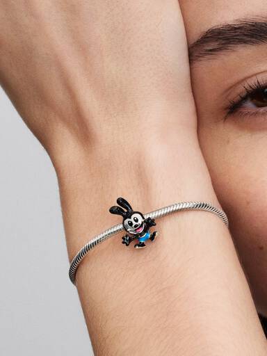 Charm Conejo de la Suerte de Oswald de Disney