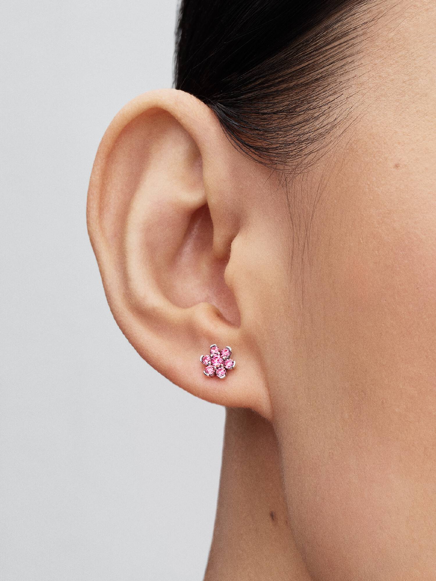  Aros de botón Flor Rosa Brillante