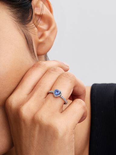 Anillo Corazón Elevado Brillante