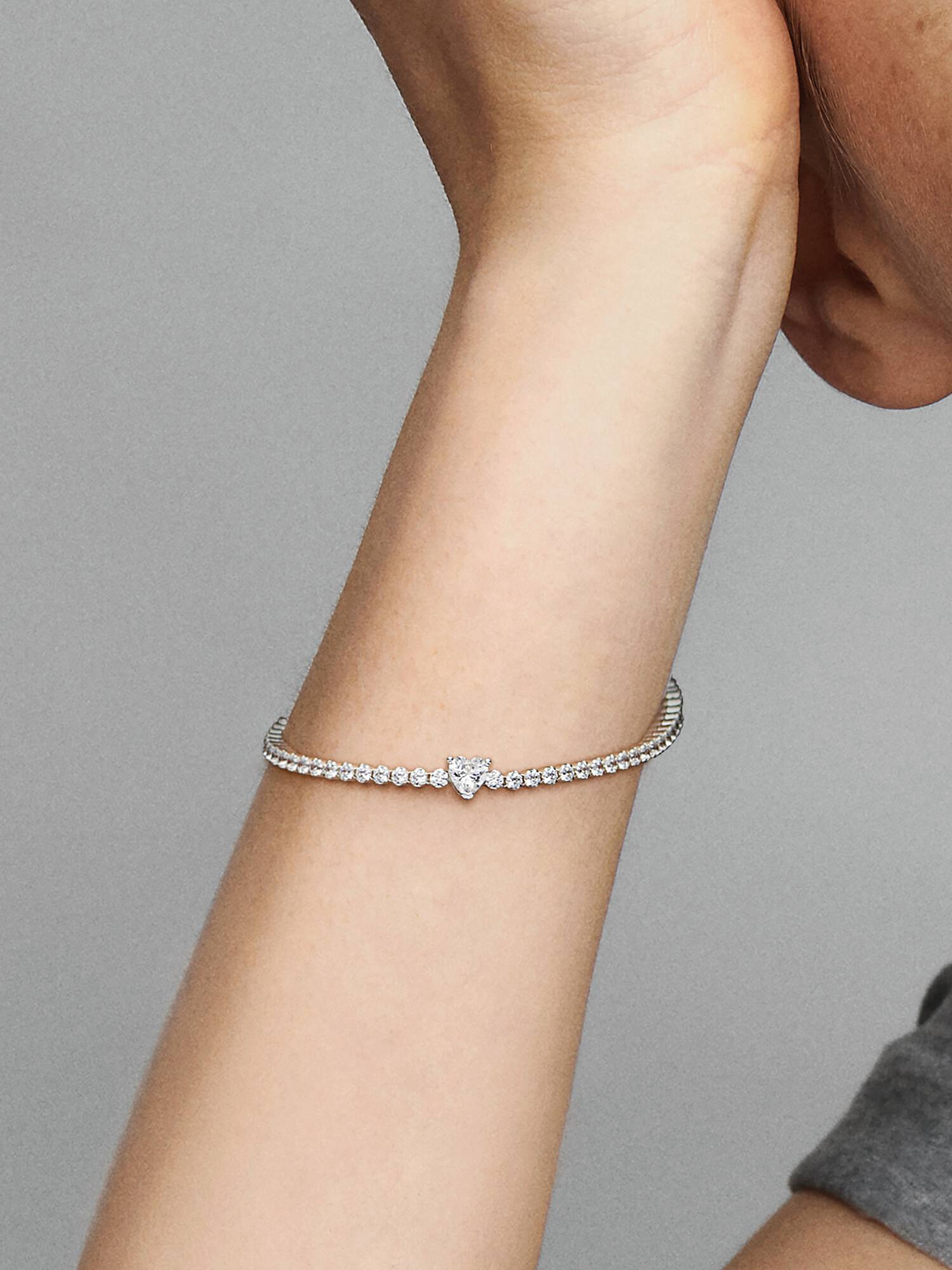 Brazalete En Plata De Ley Corazon Brillante