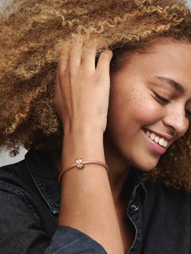Charm Sujetador Hilera reluciente Bañado en Oro Rosa de 14k