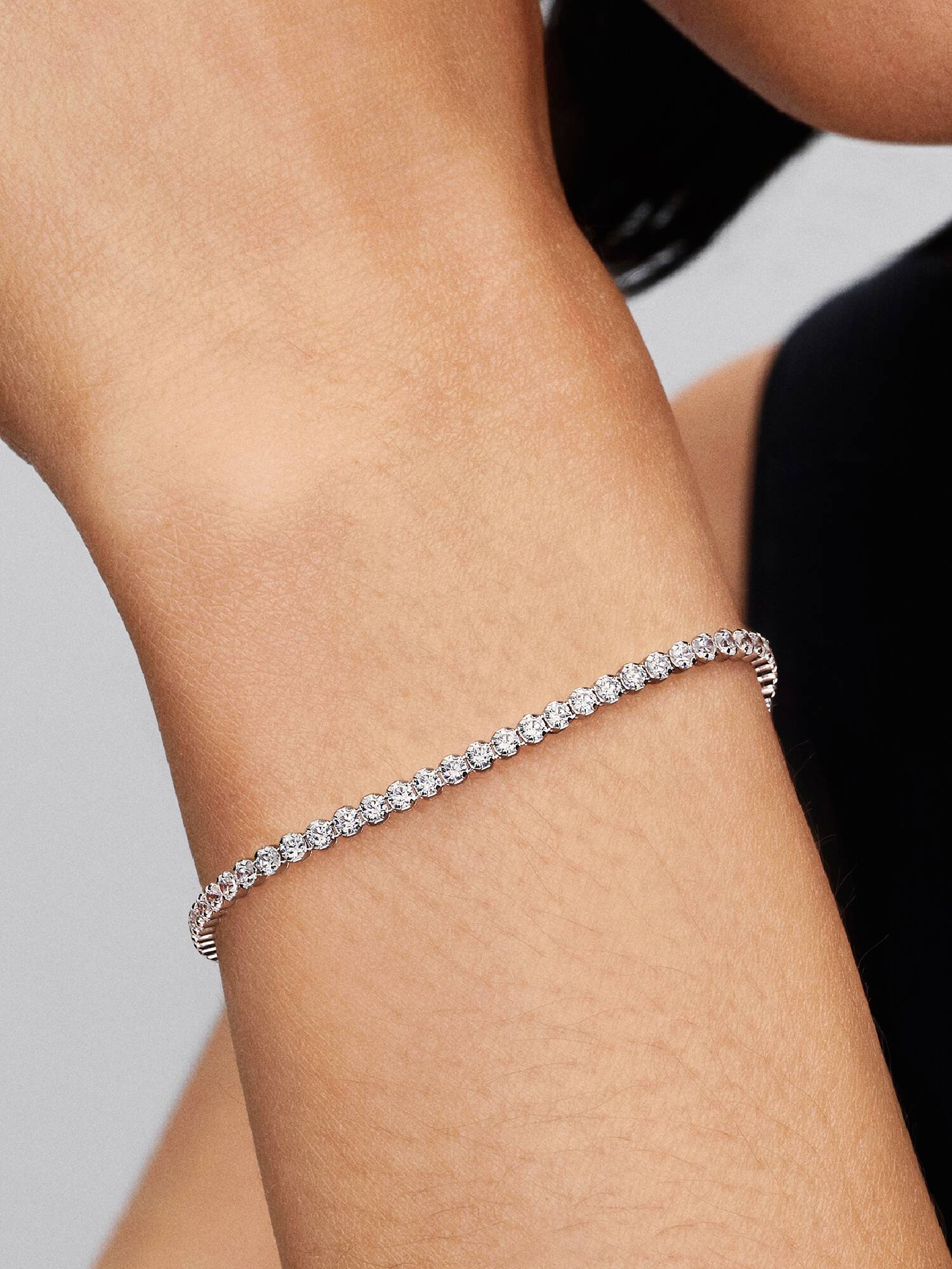 Brazalete de tenis reluciente