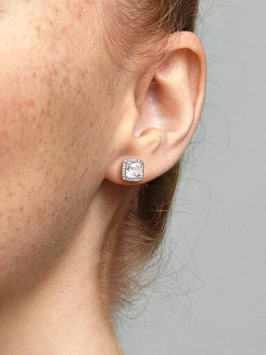 Aros de botón cuadrados con halo brillante