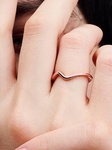 Anillo Ola Pulida Rosa