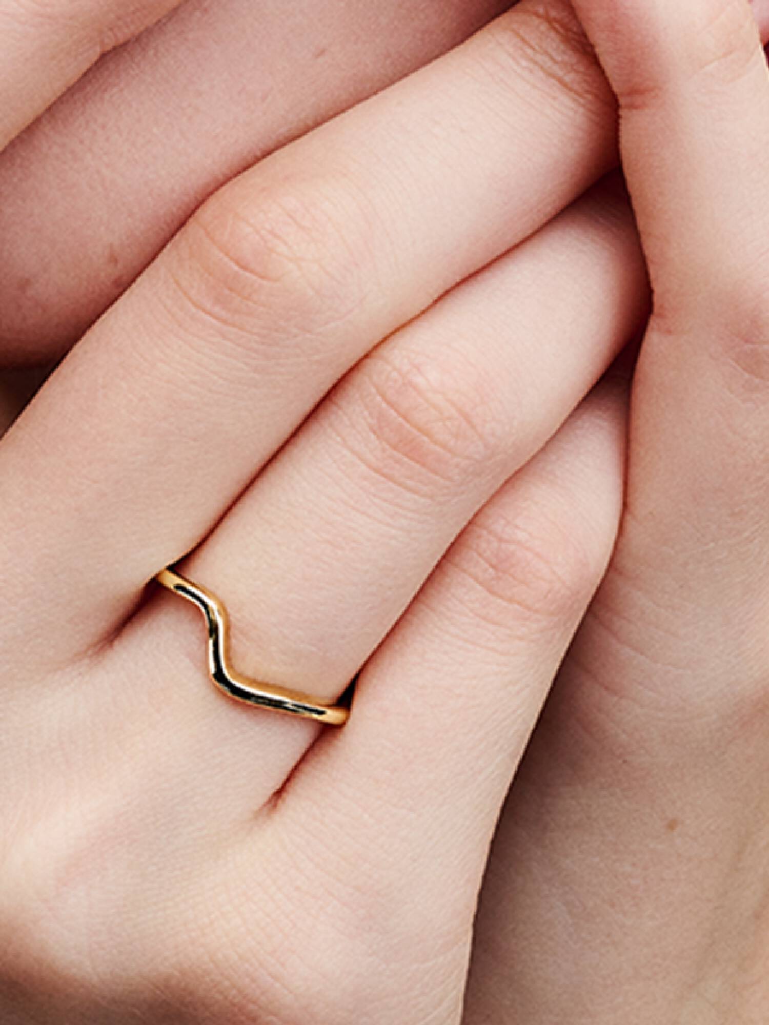 Anillo Ola Pulida Oro