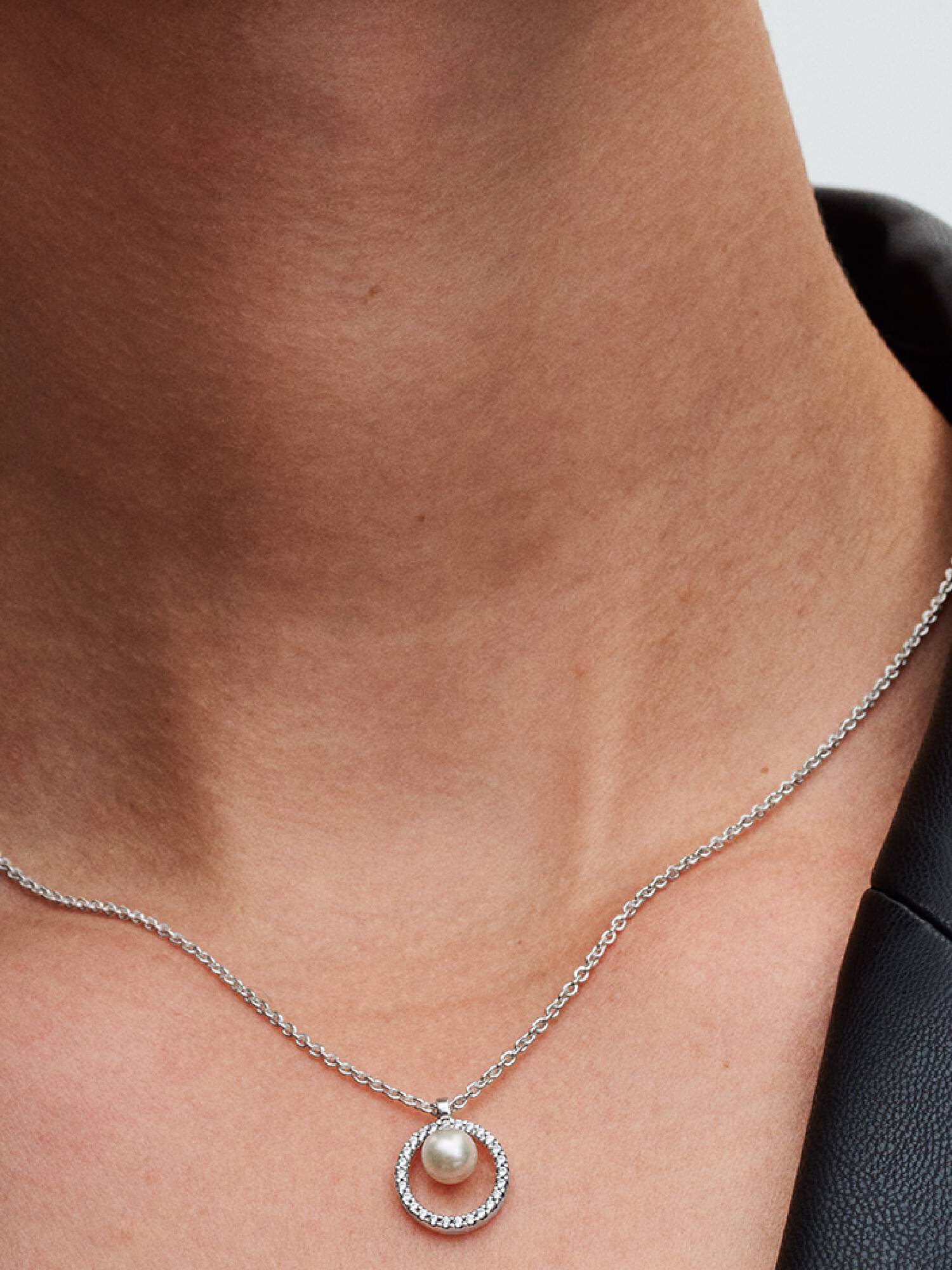 Collar Pavé y Perla Cultivada de Agua Dulce Tratada