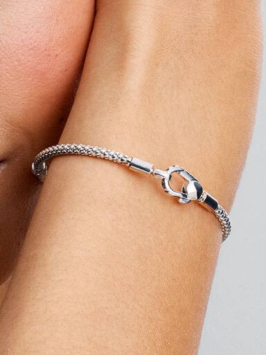 Brazalete Pandora Moments Cadena y Cierre con Tachuelas 16 cm