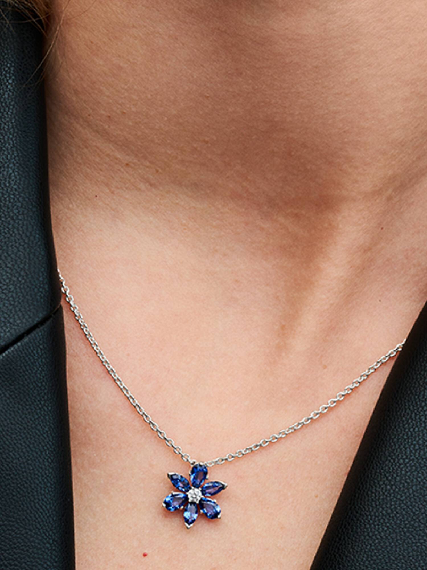 Collar Herbario Brillante Azul 45 cm