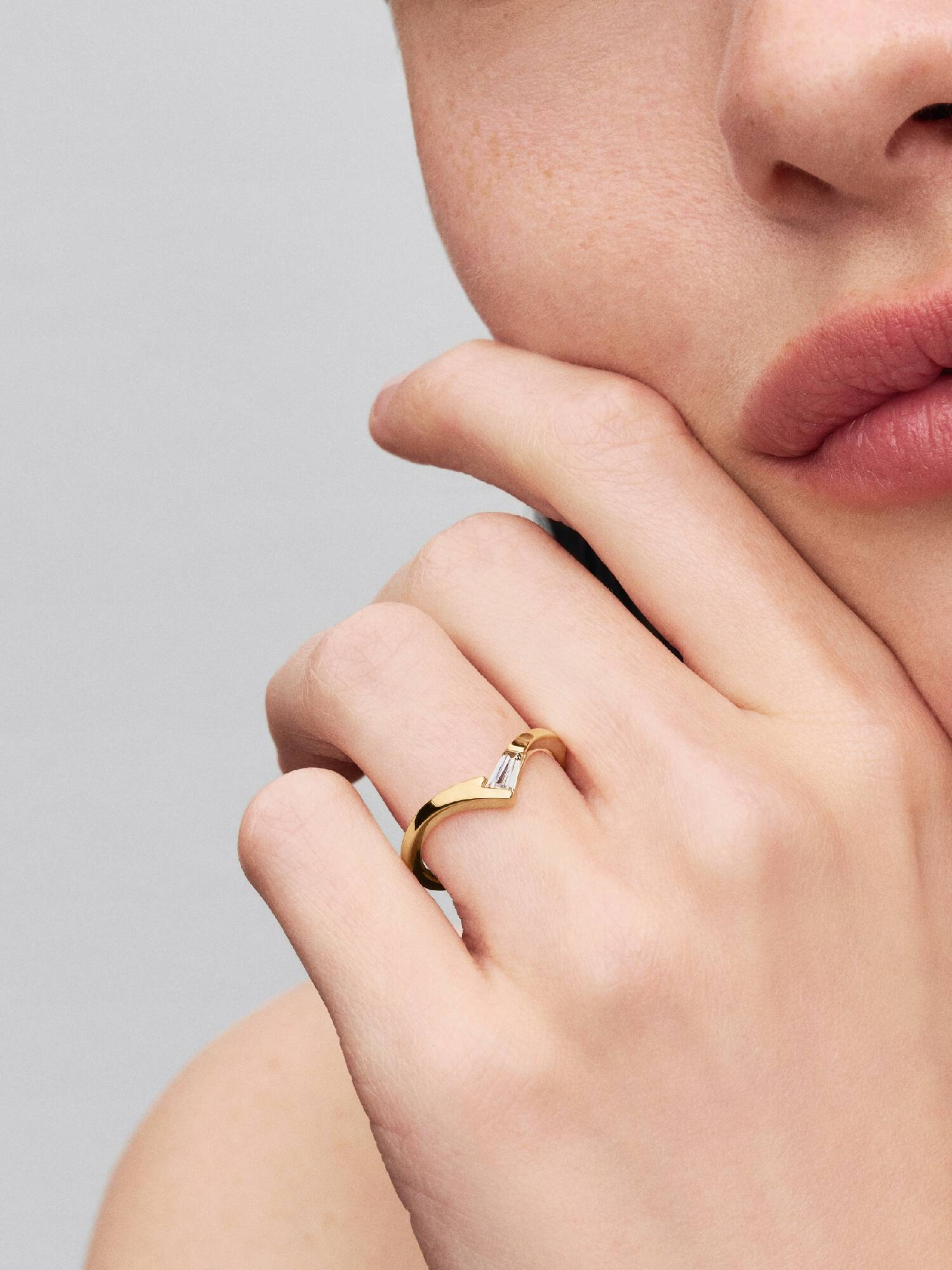 Anillo Baguette Tiara