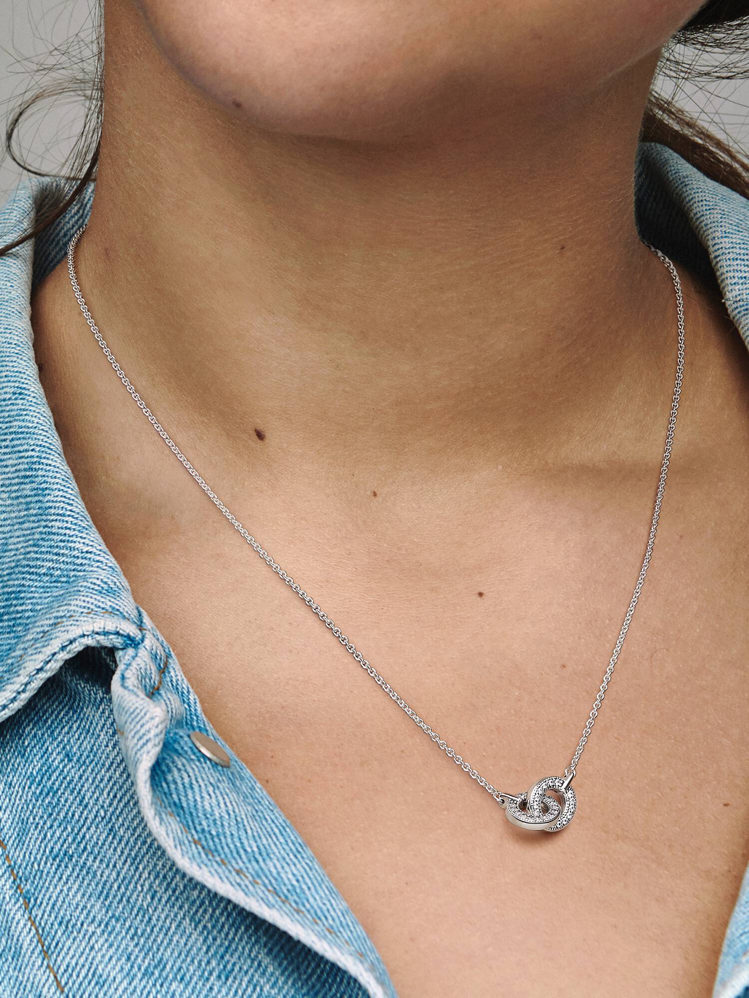Collar Pavé Entrelazado Pandora Signature Pandora Plata Esterlina 45 cm