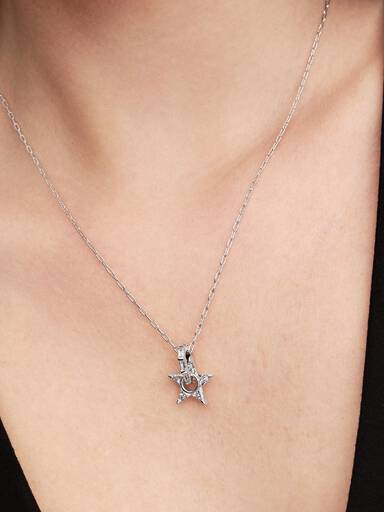 Collar con pendiente Stella brillante calada