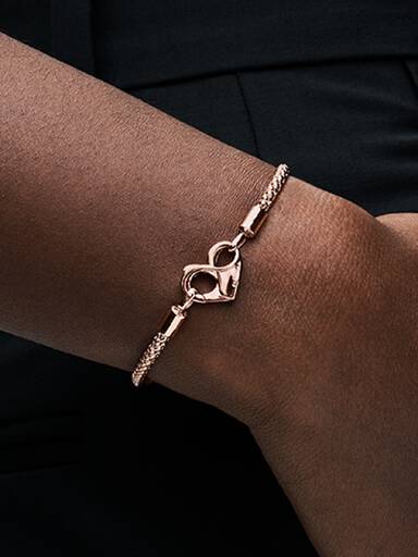 Pulsera Cadena con Tachuelas Pandora Moments Bañado en Oro Rosa de 14k