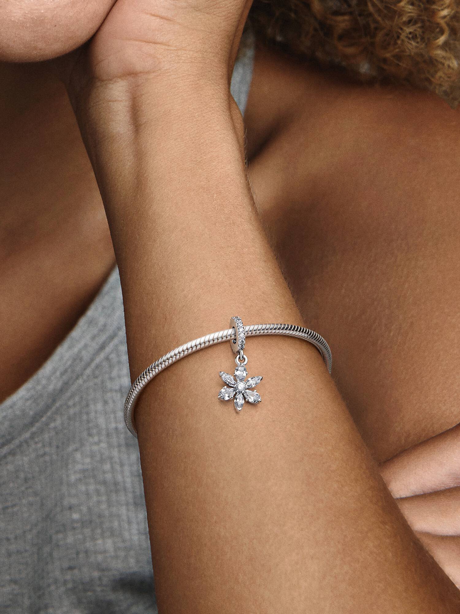 Charm colgante Racimo herbario reluciente Pandora Plata Esterlina